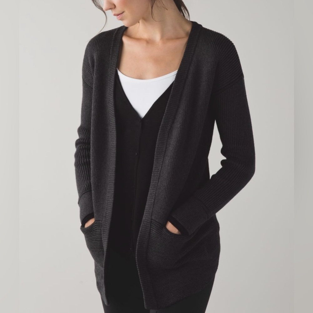 LULULEMON HEATHERED BLACK COTTON BLEND KNIT COZY CARDIGAN SIZE 10 - Picture 1 of 12
